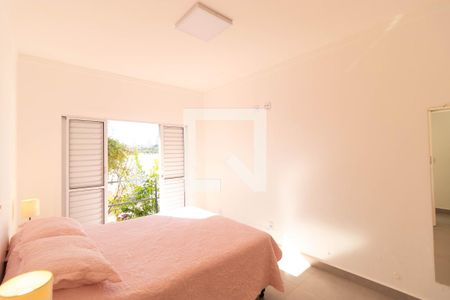 Casa à venda com 220m², 3 quartos e 4 vagasSuíte 03