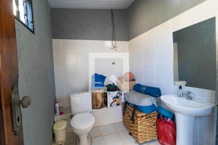 Casa à venda com 220m², 3 quartos e 4 vagasBanheiro