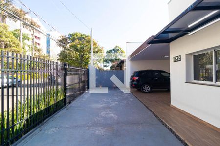 Casa à venda com 220m², 3 quartos e 4 vagasQuintal