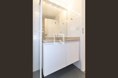 Apartamento para alugar com 103m², 3 quartos e 2 vagas Apartamento para alugar com 103m², 3 quartos e 2 vagasBanheiro Social