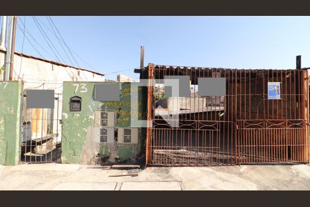 Casa para alugar com 45m², 3 quartos e 1 vagaFachada