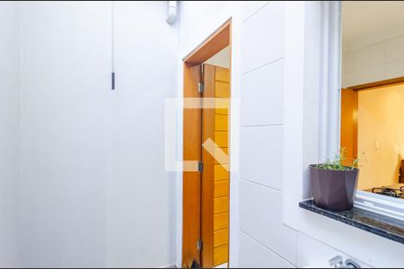 Casa à venda com 98m², 3 quartos e 2 vagasLavanderia