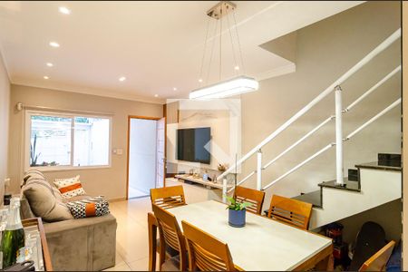 Sala de casa à venda com 3 quartos, 98m² em Vila Alexandria, São Paulo