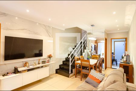 Sala de casa à venda com 3 quartos, 98m² em Vila Alexandria, São Paulo