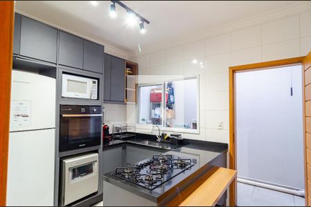 Casa à venda com 98m², 3 quartos e 2 vagasCozinha