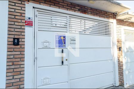 Casa à venda com 98m², 3 quartos e 2 vagasFachada