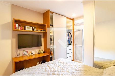 Suíte de casa à venda com 3 quartos, 98m² em Vila Alexandria, São Paulo