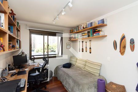 Apartamento à venda com 200m², 4 quartos e 3 vagasQuarto 2