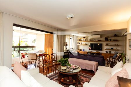 Apartamento à venda com 200m², 4 quartos e 3 vagasSala