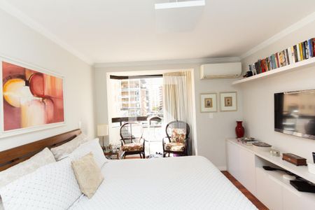 Apartamento à venda com 200m², 4 quartos e 3 vagasSuíte 1