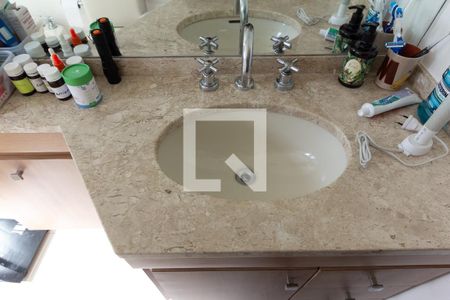 Apartamento à venda com 200m², 4 quartos e 3 vagasBanheiro