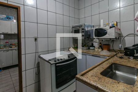 Casa à venda com 339m², 3 quartos e 7 vagasCozinha
