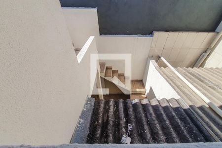 Casa para alugar com 80m², 2 quartos e sem vagaquarto 2 suite janela