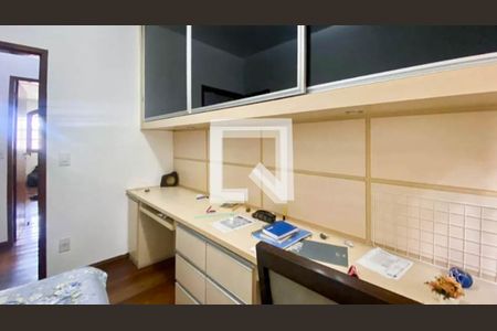 Casa à venda com 225m², 3 quartos e 2 vagas Casa à venda com 225m², 3 quartos e 2 vagasQuarto 1