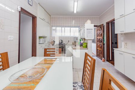 Casa à venda com 410m², 4 quartos e 5 vagasCozinha