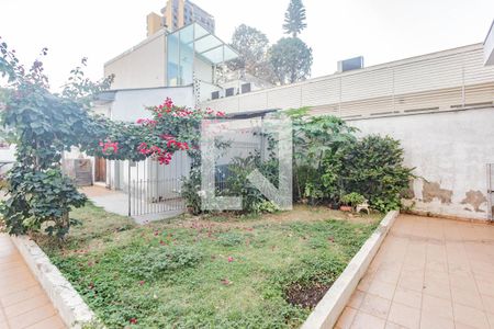 Casa à venda com 410m², 4 quartos e 5 vagasQuintal/Jardim