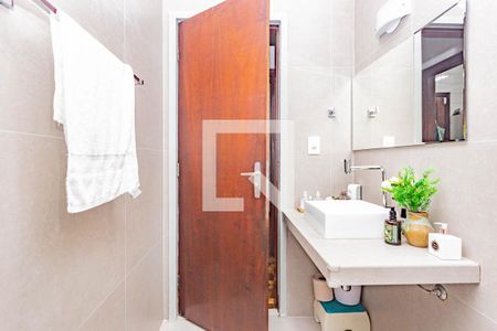 Casa à venda com 410m², 4 quartos e 5 vagasBanheiro Social