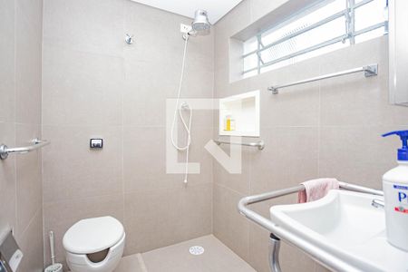 Casa à venda com 410m², 4 quartos e 5 vagasBanheiro