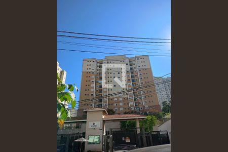 Apartamento para alugar com 55m², 2 quartos e 1 vaga Apartamento para alugar com 55m², 2 quartos e 1 vagaFachada