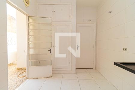 Apartamento para alugar com 100m², 2 quartos e sem vagaCozinha