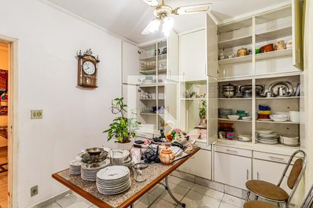 Casa à venda com 200m², 3 quartos e 2 vagas Casa à venda com 200m², 3 quartos e 2 vagasCopa