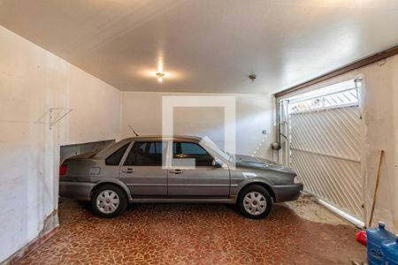 Casa à venda com 200m², 3 quartos e 2 vagas Casa à venda com 200m², 3 quartos e 2 vagasGaragem