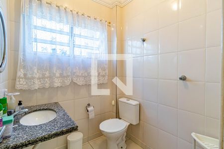 Casa à venda com 200m², 3 quartos e 2 vagas Casa à venda com 200m², 3 quartos e 2 vagasLavabo