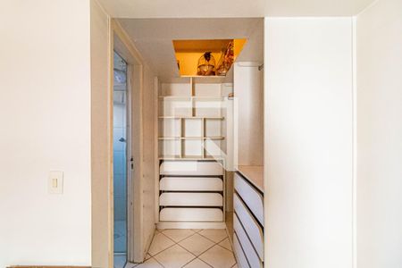 Casa à venda com 200m², 3 quartos e 2 vagas Casa à venda com 200m², 3 quartos e 2 vagasSuite 03 - Closet