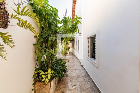 Casa à venda com 200m², 3 quartos e 2 vagas Casa à venda com 200m², 3 quartos e 2 vagasÁrea externa