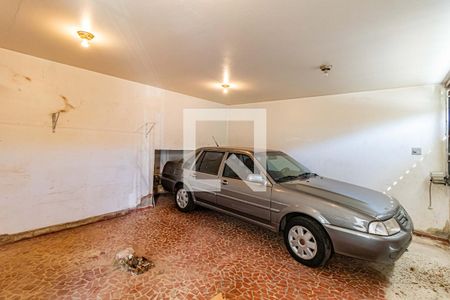 Casa à venda com 200m², 3 quartos e 2 vagas Casa à venda com 200m², 3 quartos e 2 vagasGaragem