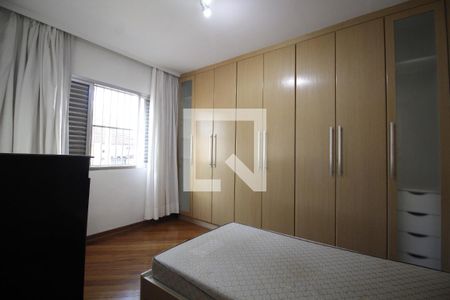 Quarto 2 de casa para alugar com 2 quartos, 156m² em Santa Teresinha, São Paulo