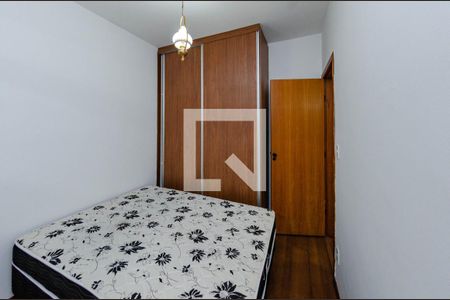 Quarto 1 de apartamento para alugar com 3 quartos, 90m² em Buritis, Belo Horizonte