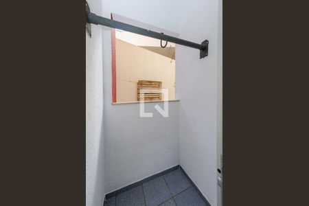 Apartamento para alugar com 90m², 3 quartos e 1 vaga Apartamento para alugar com 90m², 3 quartos e 1 vagaVaranda