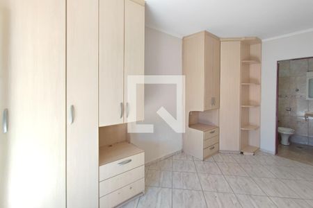 Casa à venda com 300m², 3 quartos e 3 vagasQuarto Suíte 2