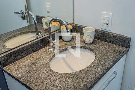 Apartamento à venda com 40m², 2 quartos e 1 vaga Apartamento à venda com 40m², 2 quartos e 1 vagaBanheiro