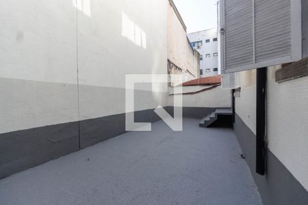 Apartamento para alugar com 147m², 2 quartos e sem vagaQuintal