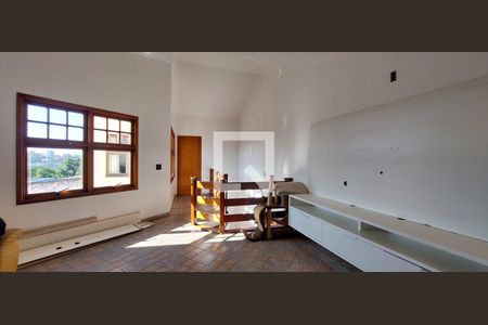 Casa à venda com 299m², 3 quartos e 5 vagas Casa à venda com 299m², 3 quartos e 5 vagasSótão