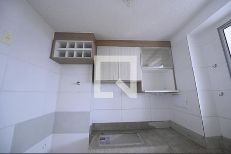 Cozinha de apartamento para alugar com 2 quartos, 57m² em Residencial Aquários Ii, Goiânia