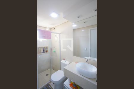 Apartamento à venda com 57m², 2 quartos e 1 vaga Apartamento à venda com 57m², 2 quartos e 1 vagaBanheiro