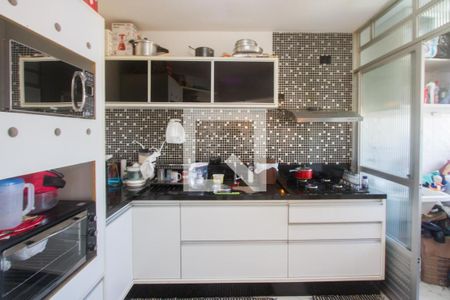 Apartamento à venda com 57m², 2 quartos e 1 vaga Apartamento à venda com 57m², 2 quartos e 1 vagaCozinha