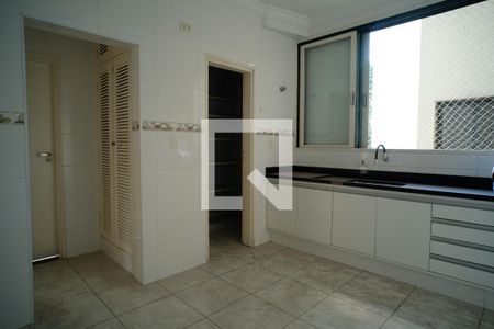 Apartamento à venda com 180m², 4 quartos e 1 vagaCozinha