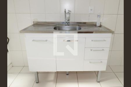 Apartamento à venda com 50m², 2 quartos e 1 vagaCozinha - Pia e Gabinete