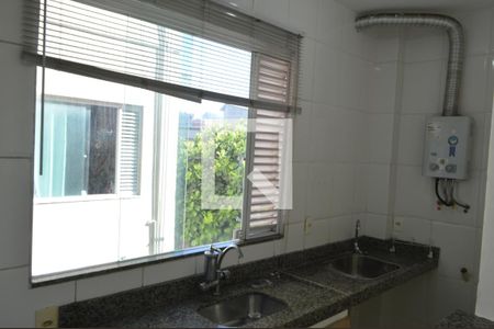 Apartamento para alugar com 40m², 2 quartos e 1 vaga Apartamento para alugar com 40m², 2 quartos e 1 vagaCozinha