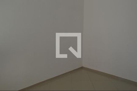 Quarto 1 de apartamento para alugar com 2 quartos, 40m² em Taquara, Rio de Janeiro