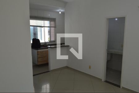 Sala de apartamento para alugar com 2 quartos, 40m² em Taquara, Rio de Janeiro