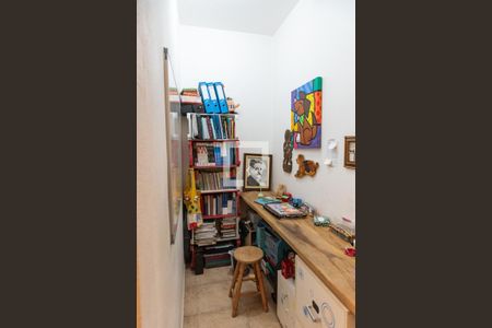 Apartamento à venda com 78m², 2 quartos e sem vagaEscritório