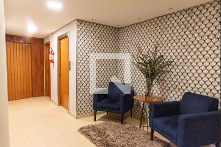 Apartamento à venda com 78m², 2 quartos e sem vagaHall social