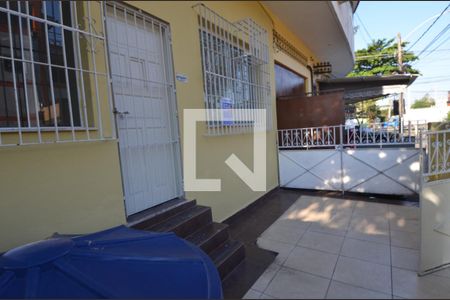Casa para alugar com 60m², 2 quartos e 1 vagaQuintal
