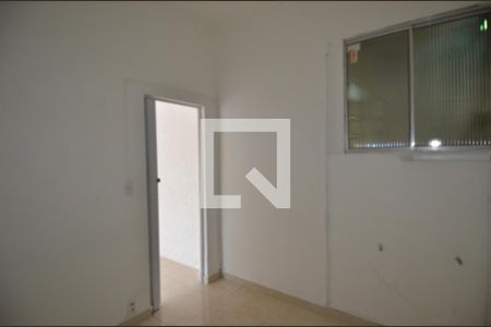 Quarto 2 de casa para alugar com 2 quartos, 60m² em Jardim América, Rio de Janeiro