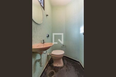 Casa à venda com 158m², 3 quartos e 2 vagasLavabo